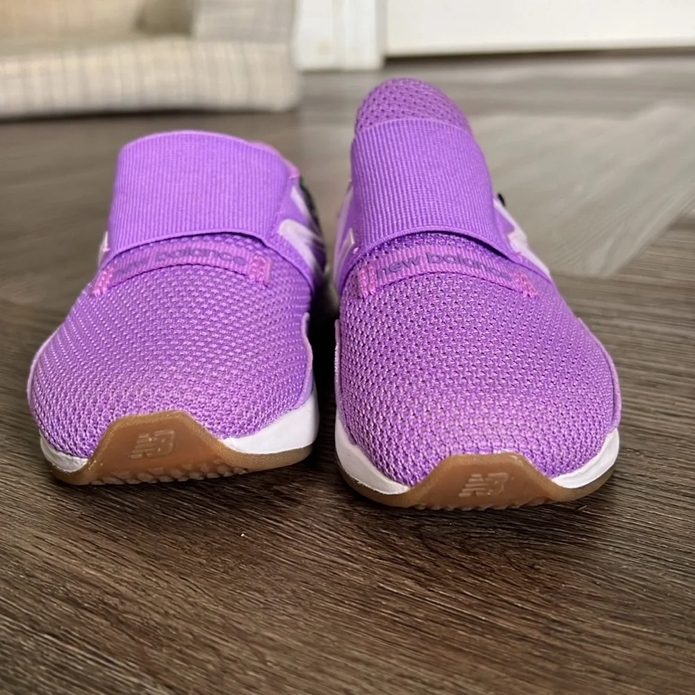 New balance shoes - Picture 2 of 7